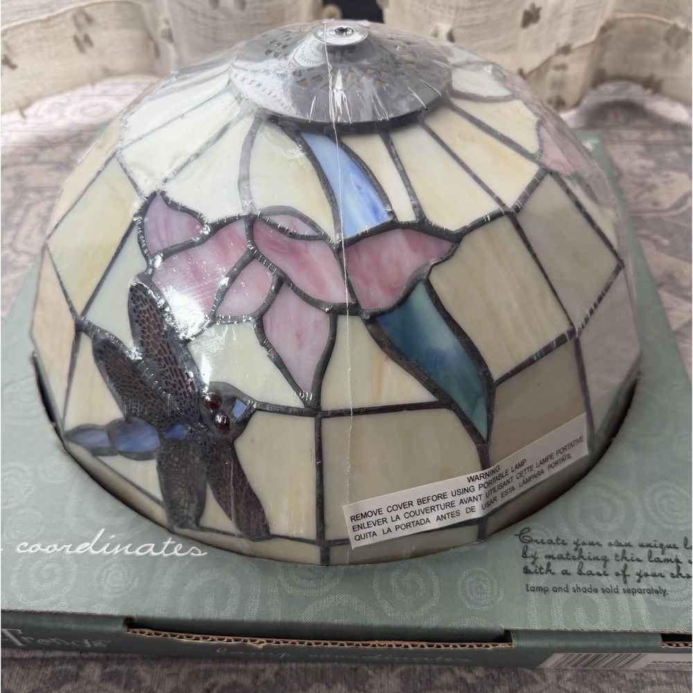 New Home Trends Accent Lamp Dragonfly Floral Stained Glass Shade Only - Picture 2 of 4